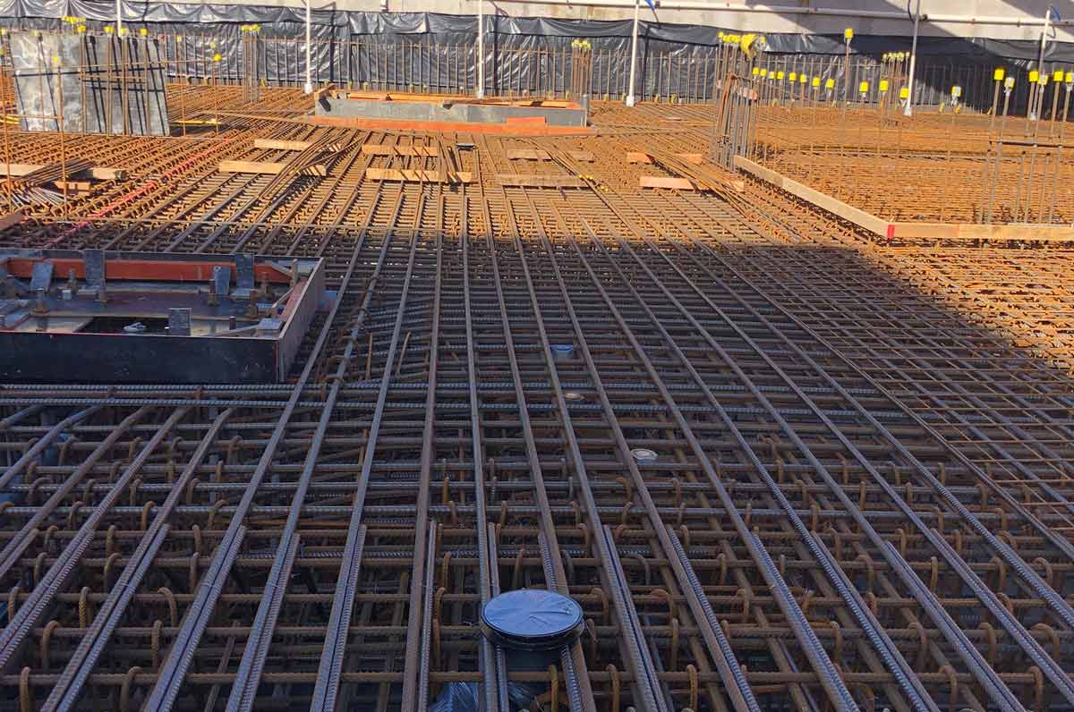 Construction of reinfornced slab